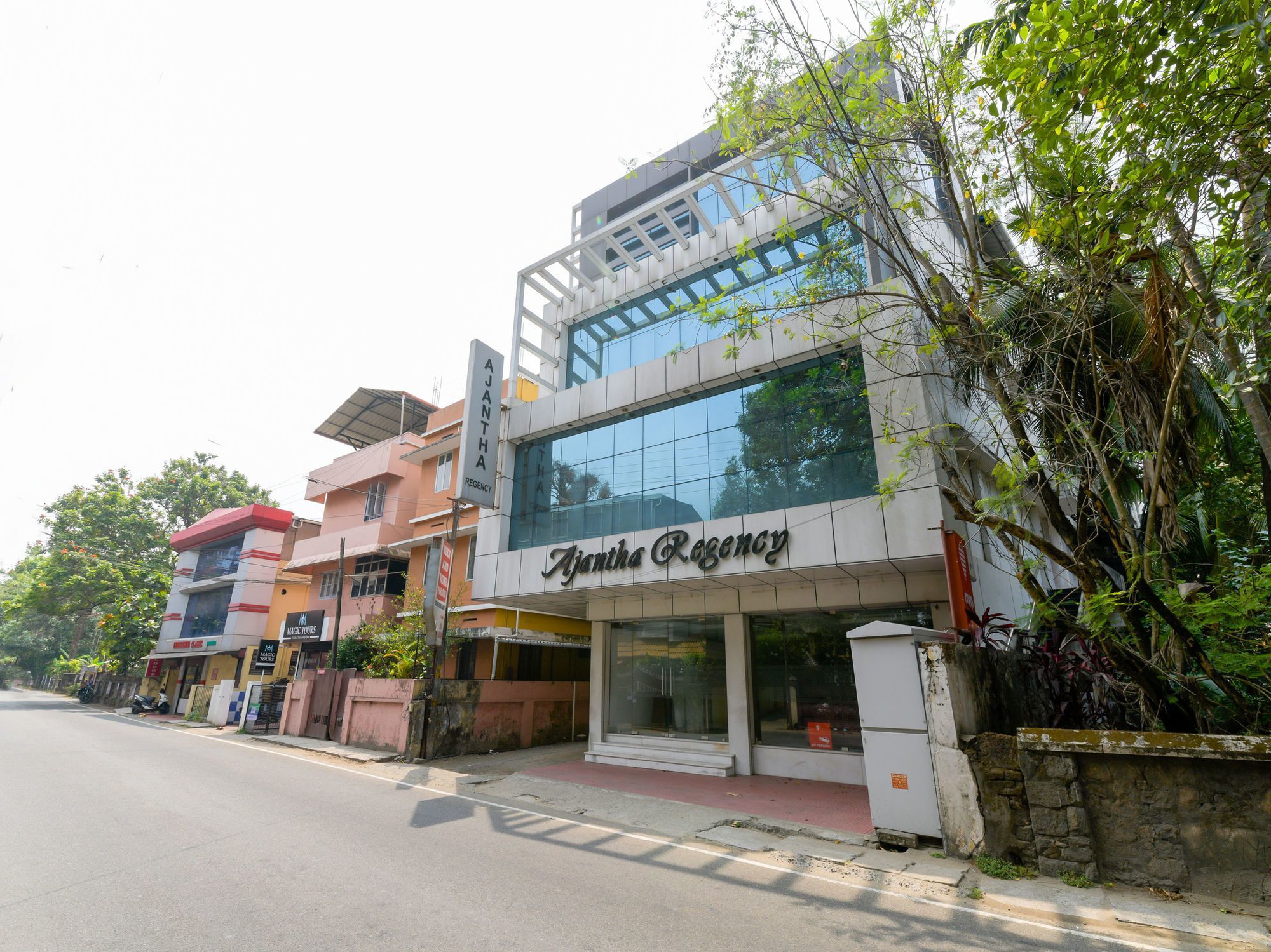 Oyo 7188 Ajantha Regency Hotel Kochi Eksteriør billede